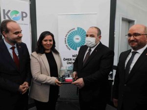 Yeşil Enerji Evi Ve Silisyum Saflaştırma Laboratuvarı Açıldı