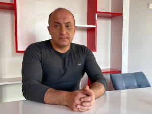 Görenler Çığlık Çığlığa Kaldı, Kavganın Ortasında Zülfikar Kılıcıyla Saldırmaya Kalktı