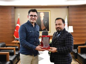 İ̇ha Muhabiri Umutcan İ̇şledici’ye Ödül