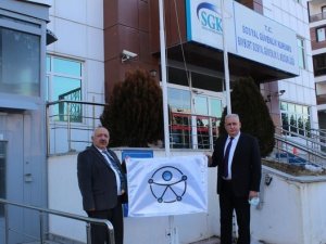 Bayburt’ta İlk Erişilebilirlik Bayrağı Göndere Çekildi