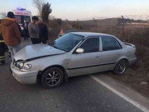 İ̇ki Otomobil Çarpıştı; 1 Yaralı