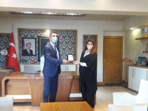 Elmalı’da 5 Yıl İçerisinde Ceza Almayan Sürücülere Jandarmadan Plaket