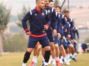 Yeni Malatyaspor Ertelenen Gaziantep Fk Maçı Hazırlıklarını Tamamladı