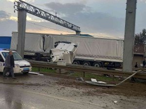 Tarsus’ta Trafik Kazası: 2 Yaralı