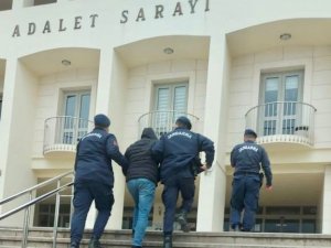 14 Yıl Hapis Cezası Vardı, Yol Kontrol Noktasında Yakalandı