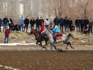 “Kurtuluş Kupası Cirit Müsabakası” Heyecanlı Anlara Sahne Oldu
