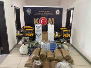 Mersin’de 105 Bin 800 Kaçak Makaron Ele Geçirildi