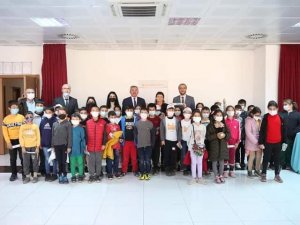 Genç Beyinlere "Nesli Tükenmekte Olan Canlılar" Konulu Farkındalık Eğitimi