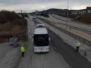 43 İlin Geçiş Güzergahında Otobüs Denetimi: Sürücüler Tek Tek Uyarıldı