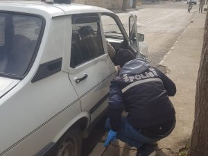 Park Halindeki Otomobil Soyuldu