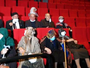 Huzurevi Sakinleri Sinema İle Buluştu