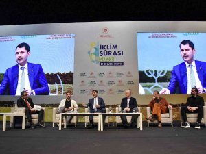 İ̇klim Şurası’nda Ünlü İsimlerin Katılımıyla “İ̇lk Kim Değişiyor” Paneli Düzenlendi