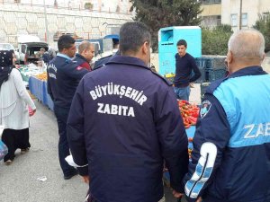 Şanlıurfa’da Kurallara Uymayan 24 Pazarcı Esnafına Ceza Yazıldı