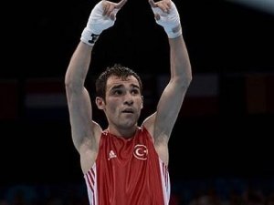 Ünlü Boksör Pehlivan, İddialı Öğrenciler Hazırlıyor