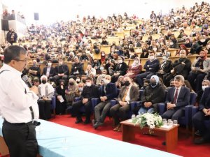 Hayati İ̇nanç’ın Kütahya Programına Yoğun İlgi