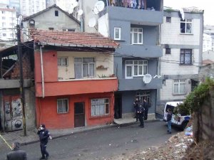 Şişli’de Komşuyu Rehin Alan Silahlı Saldırgan Özel Harekat Polislerince Böyle Etkisiz Hale Getirildi