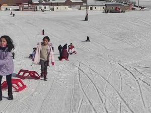 Öğrencilerin Kayak Heyecanı