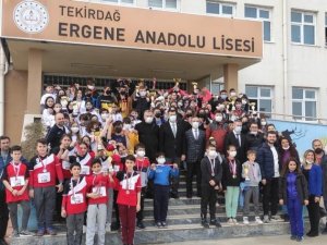 Madalya Ve Kupalar Sahiplerini Buldu