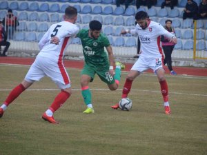 Tff 2. Lig: Isparta 32 Spor: 2- Uşakspor: 1