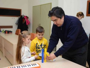Anadolu Üniversitesi Eğitim Kalitesini Erken Yaşlardan İtibaren Çocuklara Aktarıyor