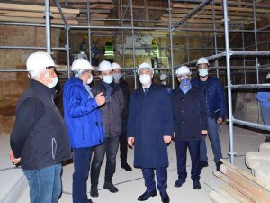 Vali Akın, Cacabey Medresesi Restorasyon Çalışmalarını Yerinde İ̇nceledi