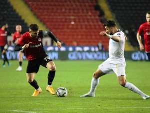 Spor Toto Süper Lig: Gaziantep Fk: 0 - Yeni Malatyaspor: 0 (Maç Sonucu)
