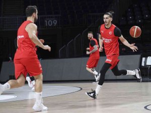 A Milli Erkek Basketbol Takımı, Yunanistan Maçı Hazırlıklarını Sürdürdü