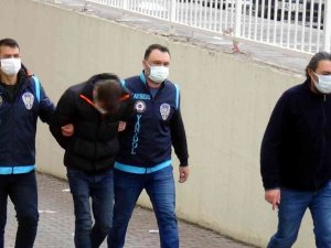 Bebek Arabalı Kadının Arkasından Yaklaşıp Kapkaç Yaptı