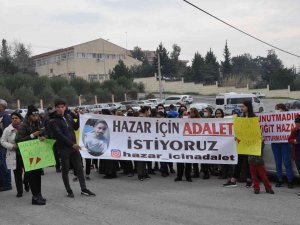 Kılıçla Öldürülen Gencin Yakınları Adalet İstedi