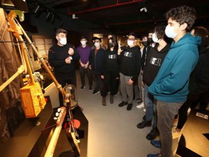 Öğrenciler Müzede Ritim Öğreniyor