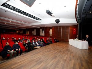 Dünya Ve Türkiye Ekonomisi İ̇negöl’de Ele Alındı