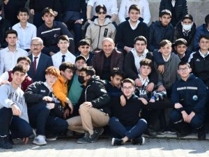 Öğrenci Dostu Başkan