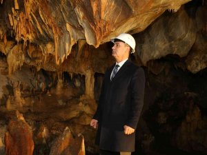 Gölbaşı Belediye Başkanı Şimşek, Tarihi Tulumtaş Mağarası’nı Ziyaret Etti