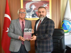 Kemençenin Kitabını Yazdı