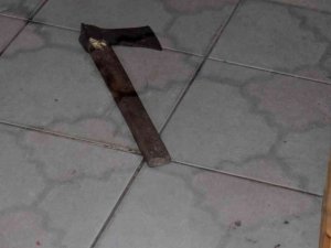 Esnafların Baltalı Bıçaklı Kavgasında 3 Yaralı