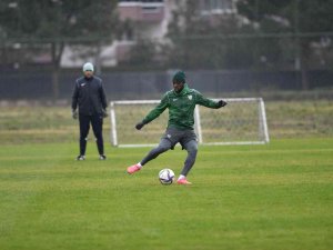 Bursaspor Günü Çift Antrenmanla Tamamladı