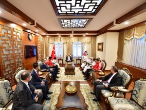 Görme Engelli Şampiyon Miniklerden Vali Karaloğlu’na Ziyaret