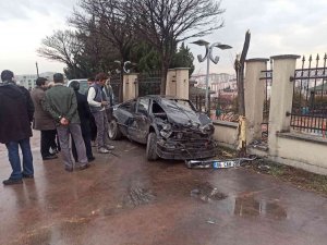 Başkent’te Çarpışan Araçlar İki Araca Daha Çarptı: 1 Yaralı