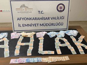 Evin Terasında Kumar Oynayan 10 Kişiye, 18 Bin 190 Tl Ceza Yazıldı
