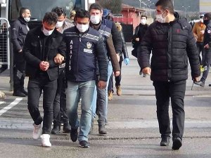 Fuhuş Operasyonunda Gözaltına Alınan 17 Şüpheli Adliyeye Sevk Edildi