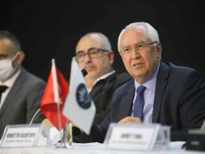 Karabağlar’da Ölen Hayvanlar Yakılacak: "Hayvanları Gömecek Yer Konusunda Sıkıntı Yaşıyoruz"
