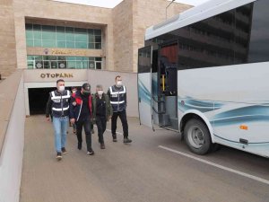 Antalya’da Eş Zamanlı ‘Aranan Şahıs’ Operasyonu: 55 Gözaltı