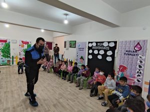 Cizre’de Minik Öğrencilere Polislik Mesleği Tanıtıldı
