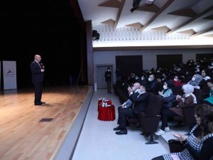 Keçiören Belediye Başkanı Altınok Motivasyon Seminerinde Gençlerle Buluştu