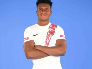 Kamara Resmen Astana’da