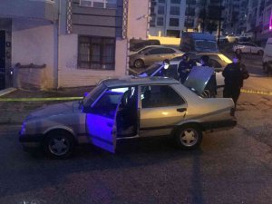 Kızını Ve Torunlarını Almak İçin Giden Çifte Kurşun Yağmuru: 1 Ölü, 1 Yaralı