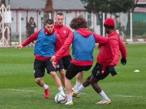 Samsunspor İle Ümraniyespor 8. Randevuya Çıkıyor