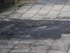 İ̇şçilerin Malzeme Depoladıkları Kulübe Alev Alev Yandı