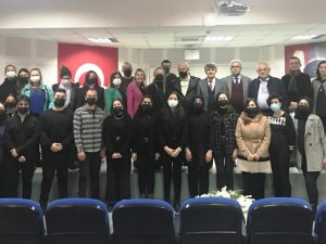 Dpü’de “Arıların Sesi Ol” İsimli Konferans