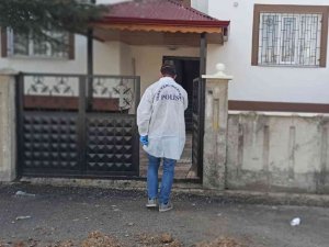 13 Yaşındaki Çocuk Yatağında Ölü Bulundu